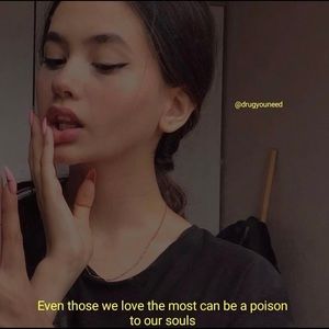 Meet your Posher, Muna